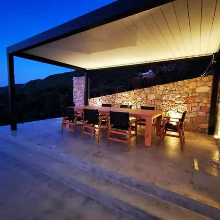 Villa Mandevilla Hillside Luxury *