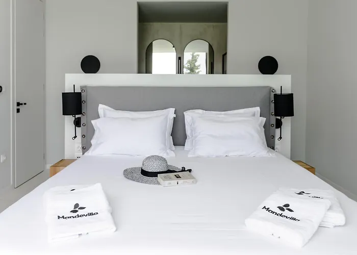 Villa Mandevilla Hillside Luxury